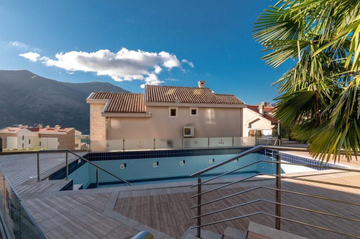 Three studio apartments for joint sale with swimming pool, 