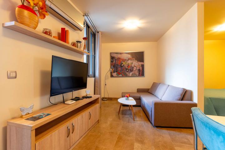 Three studio apartments for joint sale with swimming pool, 