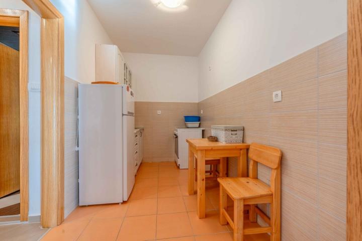 Spacious one-bedroom apartment with sea view, Budva