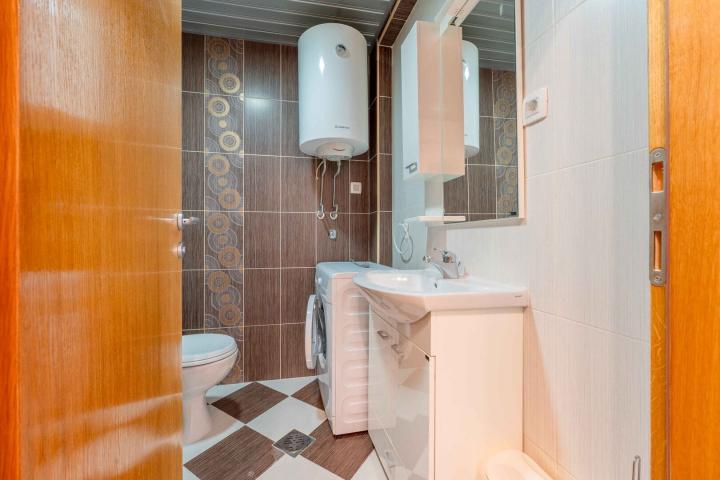 Spacious one-bedroom apartment with sea view, Budva