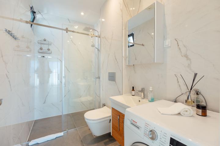 Donja Lastva One-Bedroom Apartment For Rent