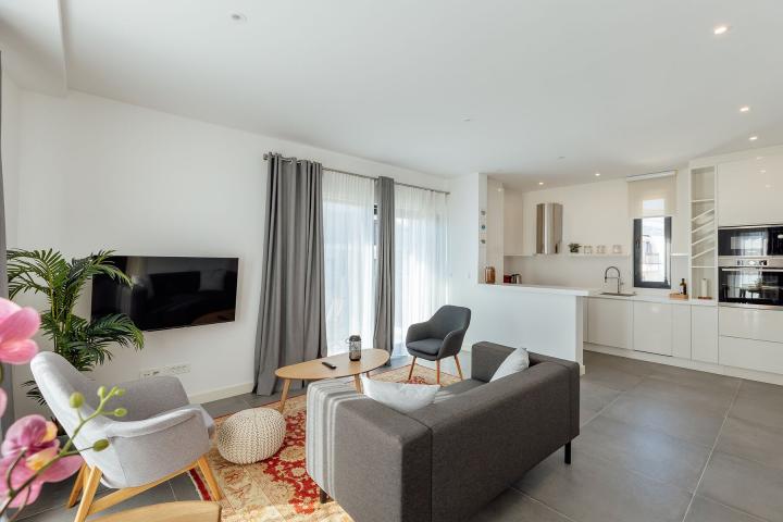 Donja Lastva One-Bedroom Apartment For Rent