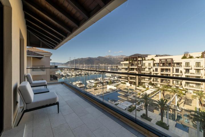 Exclusive 3 bedroom Penthouse Aqua