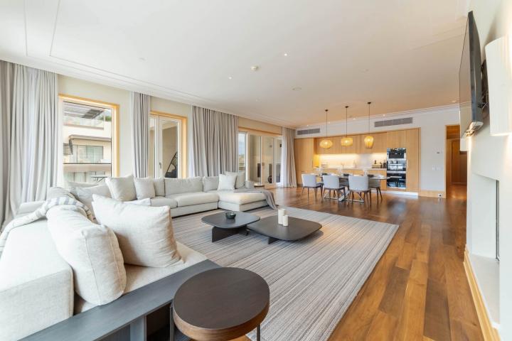 Exclusive 3 bedroom Penthouse Aqua