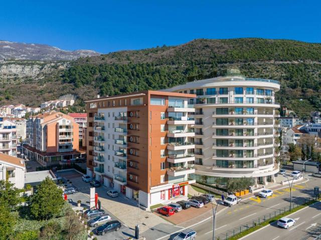 Boulevard exclusive 4bdr apartment