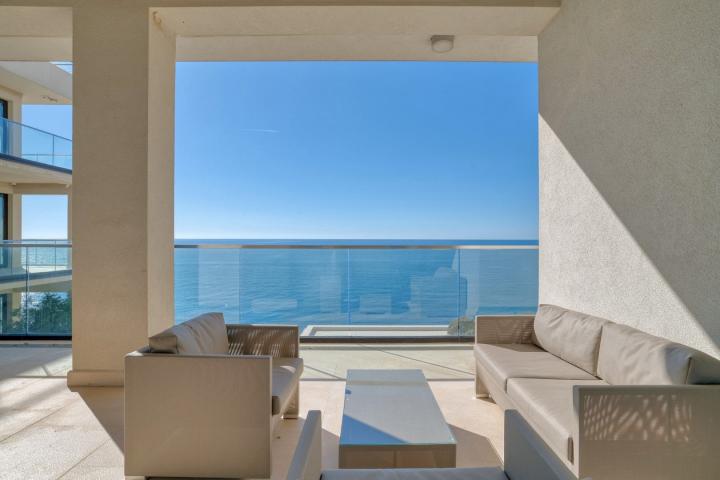 Rijeka Rezevici Waterfront 2 bedroom Apartment
