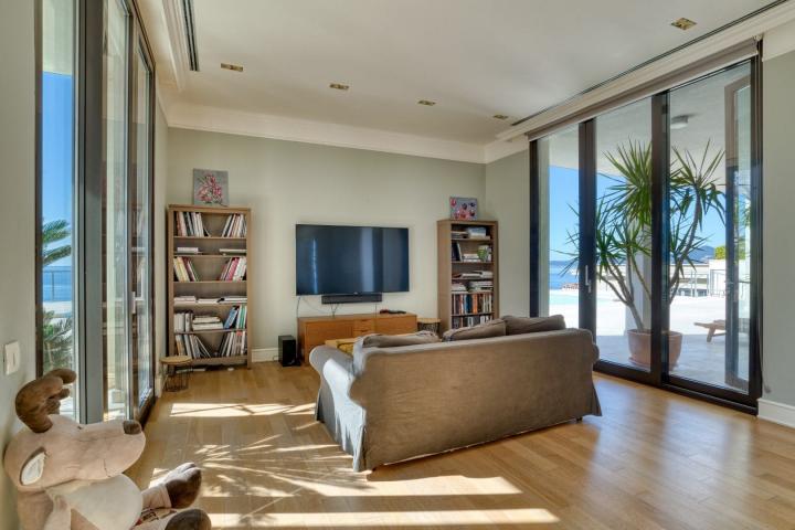 Rijeka Rezevici Waterfront 2 bedroom Apartment