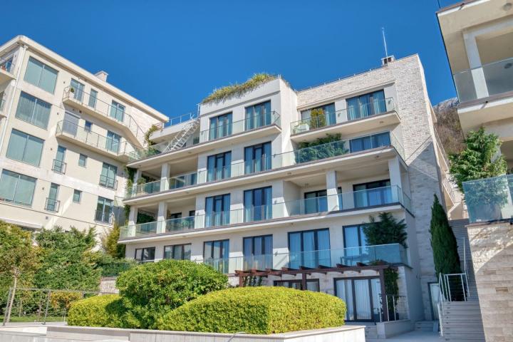 Rijeka Rezevici Waterfront 2 bedroom Apartment