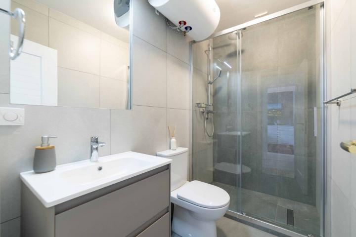 Krasici 3 bedroom Waterfront Duplex Apartment