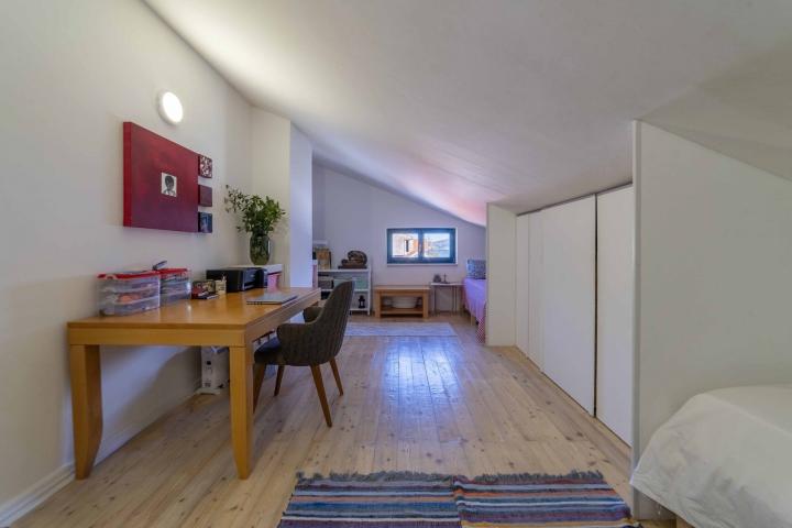 Krasici 3 bedroom Waterfront Duplex Apartment