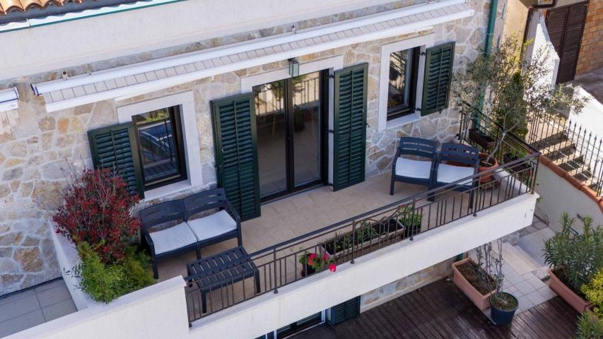 Krasici 3 bedroom Waterfront Duplex Apartment