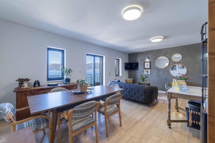 Krasici 3 bedroom Waterfront Duplex Apartment