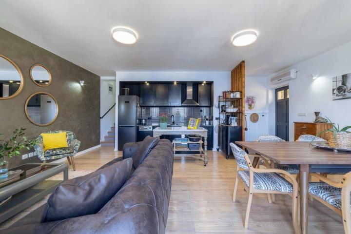Krasici 3 bedroom Waterfront Duplex Apartment