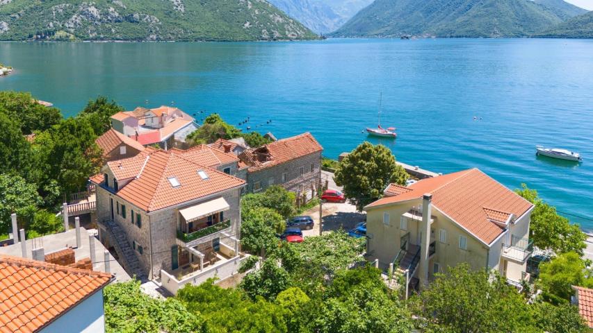 Waterfront 3 bedroom Apartment Strp