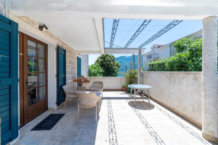 Waterfront 3 bedroom Apartment Strp
