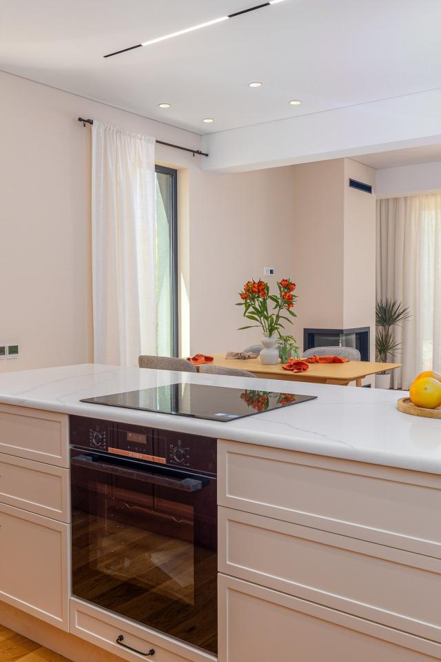 New 2 bedroom Sea View Townhouse