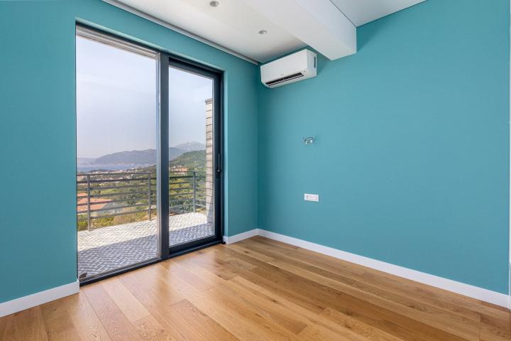 New 2 bedroom Sea View Townhouse