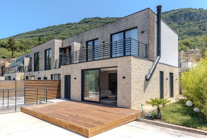 New 2 bedroom Sea View Townhouse