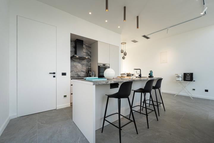 Luxury Sea-View Apartment for Rent, Krasici