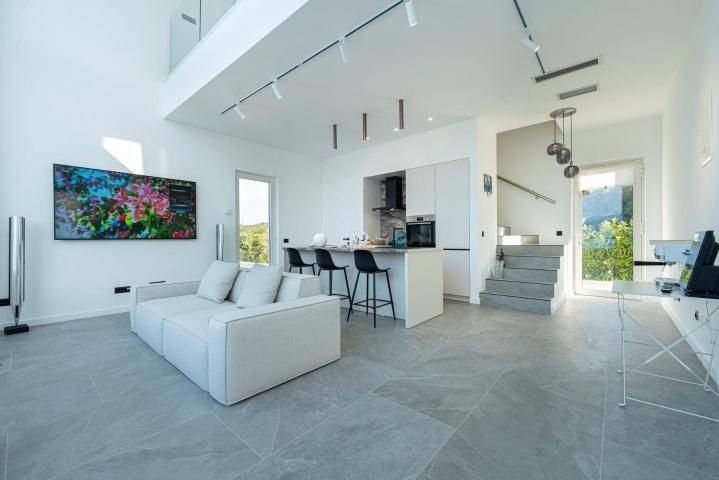 Luxury Sea-View Apartment for Rent, Krasici