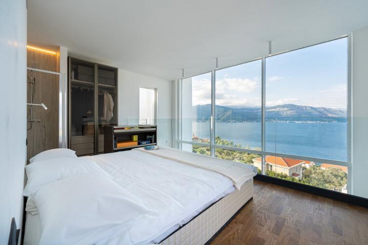 Luxury Sea-View Apartment for Rent, Krasici