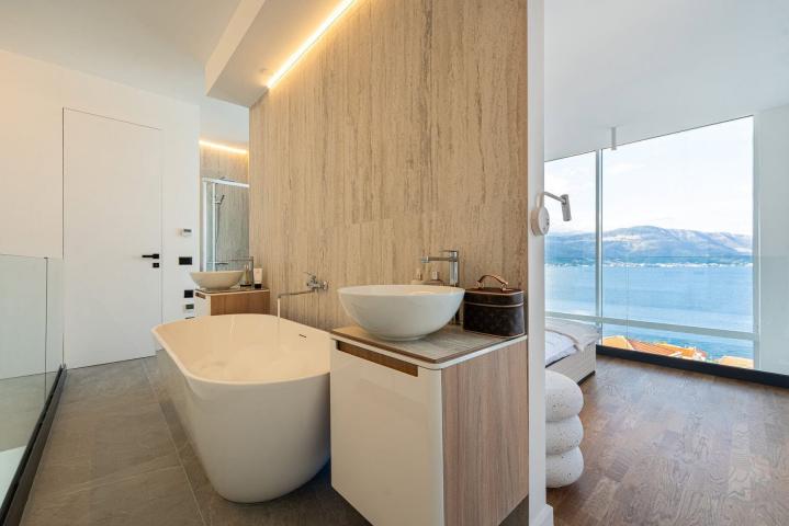 Luxury Sea-View Apartment for Rent, Krasici