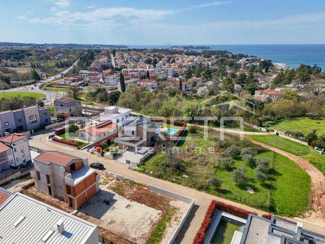 Prodaja, Kuća, Poreč-Centar, Poreč, Dvojni objekt, 215m2
