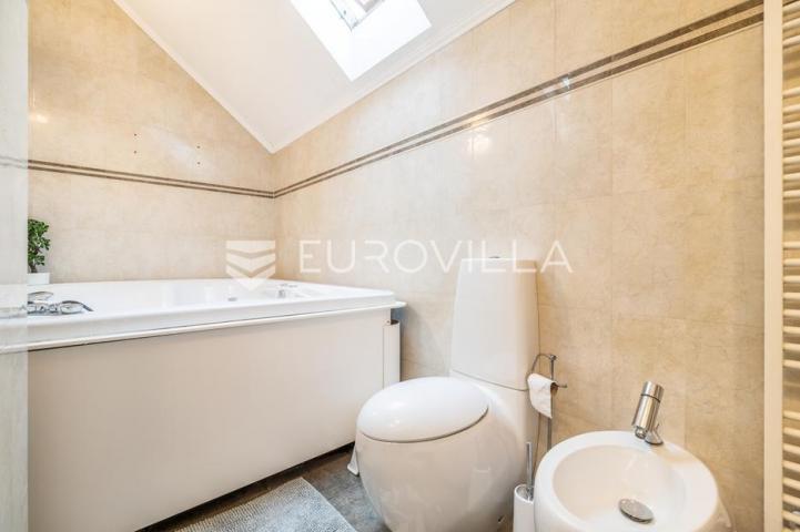 Trešnjevka, novouređen dvosoban stan 68 m²