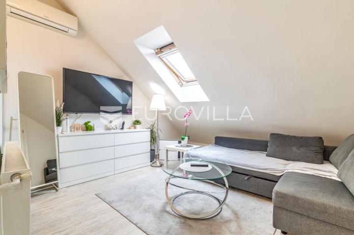 Trešnjevka, novouređen dvosoban stan 68 m²