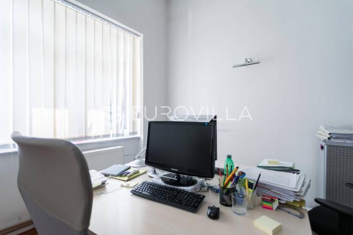 Zagreb, Deželićeva ulica, stan/ured 192 m² u prizemlju