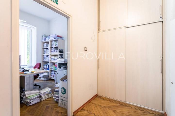 Zagreb, Deželićeva ulica, stan/ured 192 m² u prizemlju