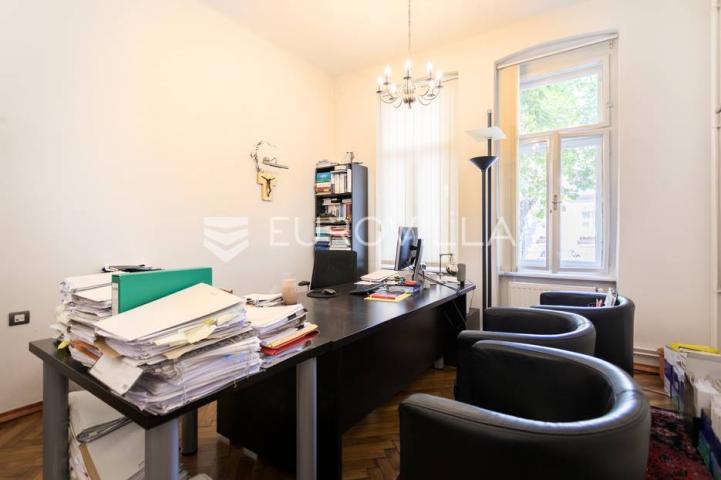 Zagreb, Deželićeva ulica, stan/ured 192 m² u prizemlju
