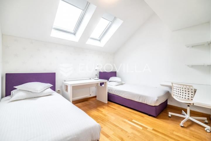 Zagreb, Centar, luksuzan trosoban stan za najam, 102 m²