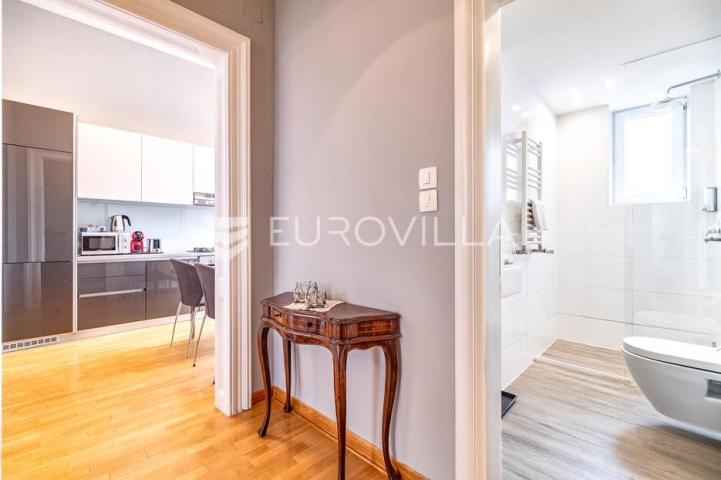 Zagreb, Centar, luksuzan trosoban stan za najam, 102 m²