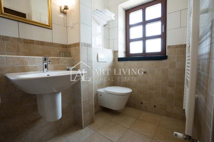Poreč, okolica - rustikalna vila s bazenom u toskanskom stilu