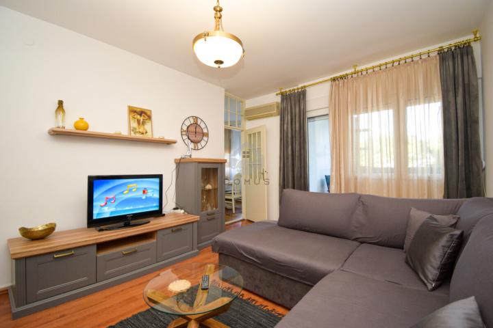 Dvosoban namješten stan 77m2, Tuški Put - Podgorica