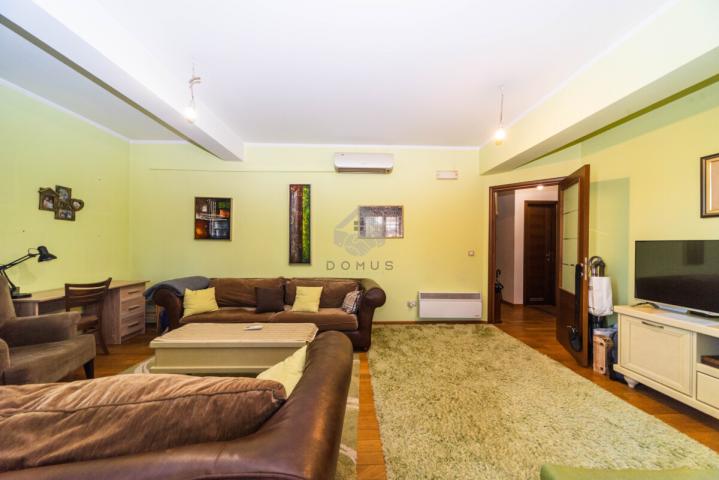 Dvosoban stan 81m2, Krivi Most - Podgorica