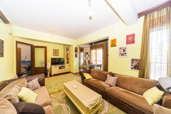 Dvosoban stan 81m2, Krivi Most - Podgorica