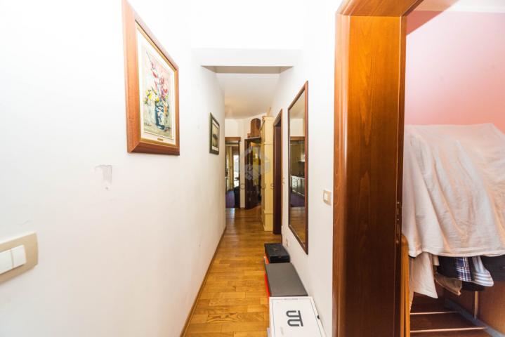 Dvosoban stan 81m2, Krivi Most - Podgorica