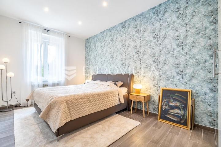 Zagreb, Centar, dvosoban stan 59 m² s pogledom na katedralu