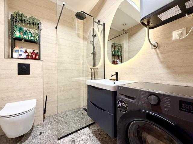 Podgorica, Vezirov most - three-bedroom furnished apartment with garage