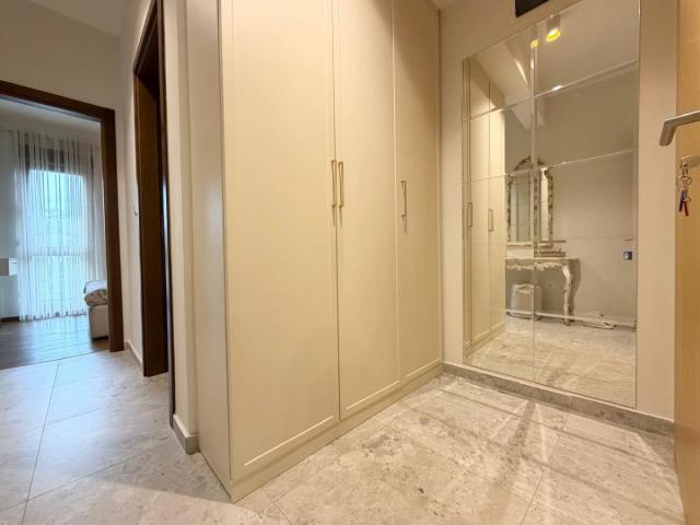 Podgorica, Vezirov most - three-bedroom furnished apartment with garage