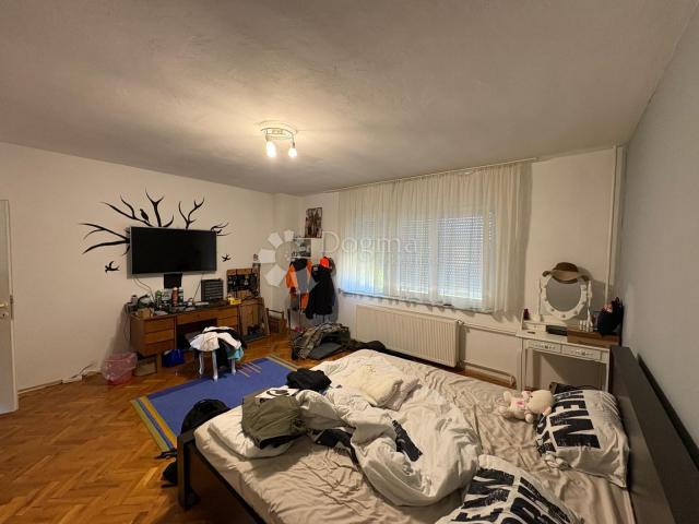 Kuća 648 m² s podrumom i potencijalom za 2 stana