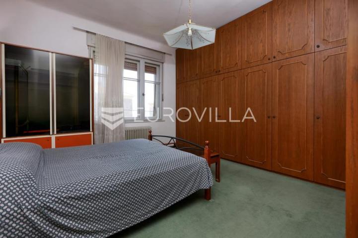 Rijeka, Kozala, stan veličine 265,54 m² s okućnicom i garažom na odličnoj lokaciji