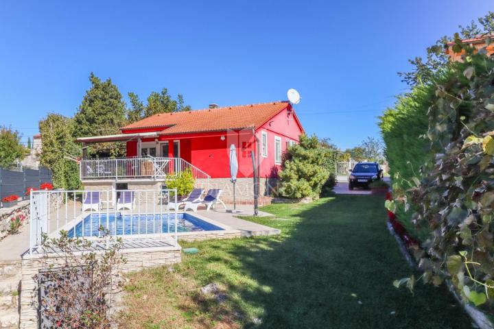 Rovinj, surroundings, beautiful house with swimming pool!