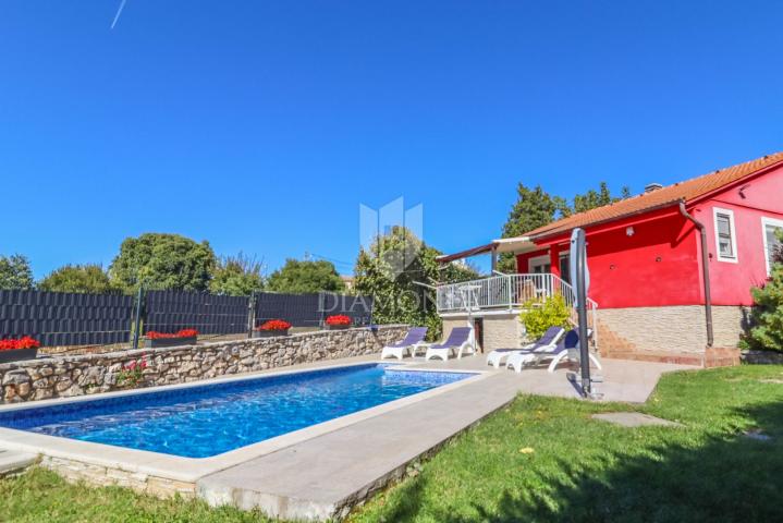 Rovinj, surroundings, beautiful house with swimming pool!