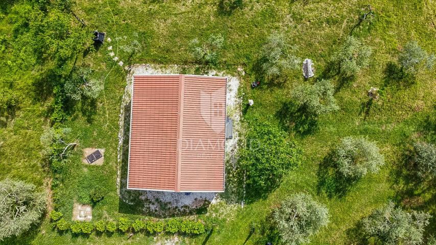 Buje, Kaštel, predivno građevinsko zemljište 1.283 m2 