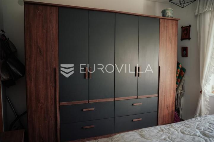 Nuštar, prostrana obiteljska kuća 280 m², na zemljištu od 5684 m²