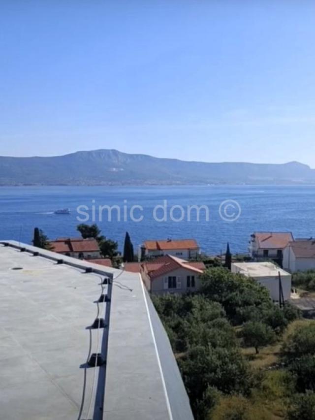 Stan blizu plaže s pogledom, prodaja, Čiovo