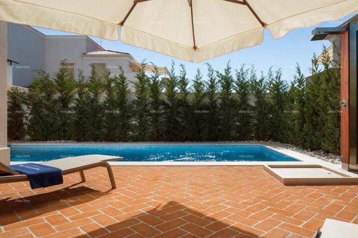 House Wonderful villa with pool!